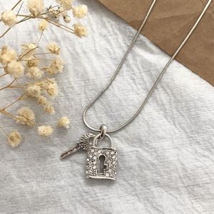 (3 / $15) Lock & Key Necklace